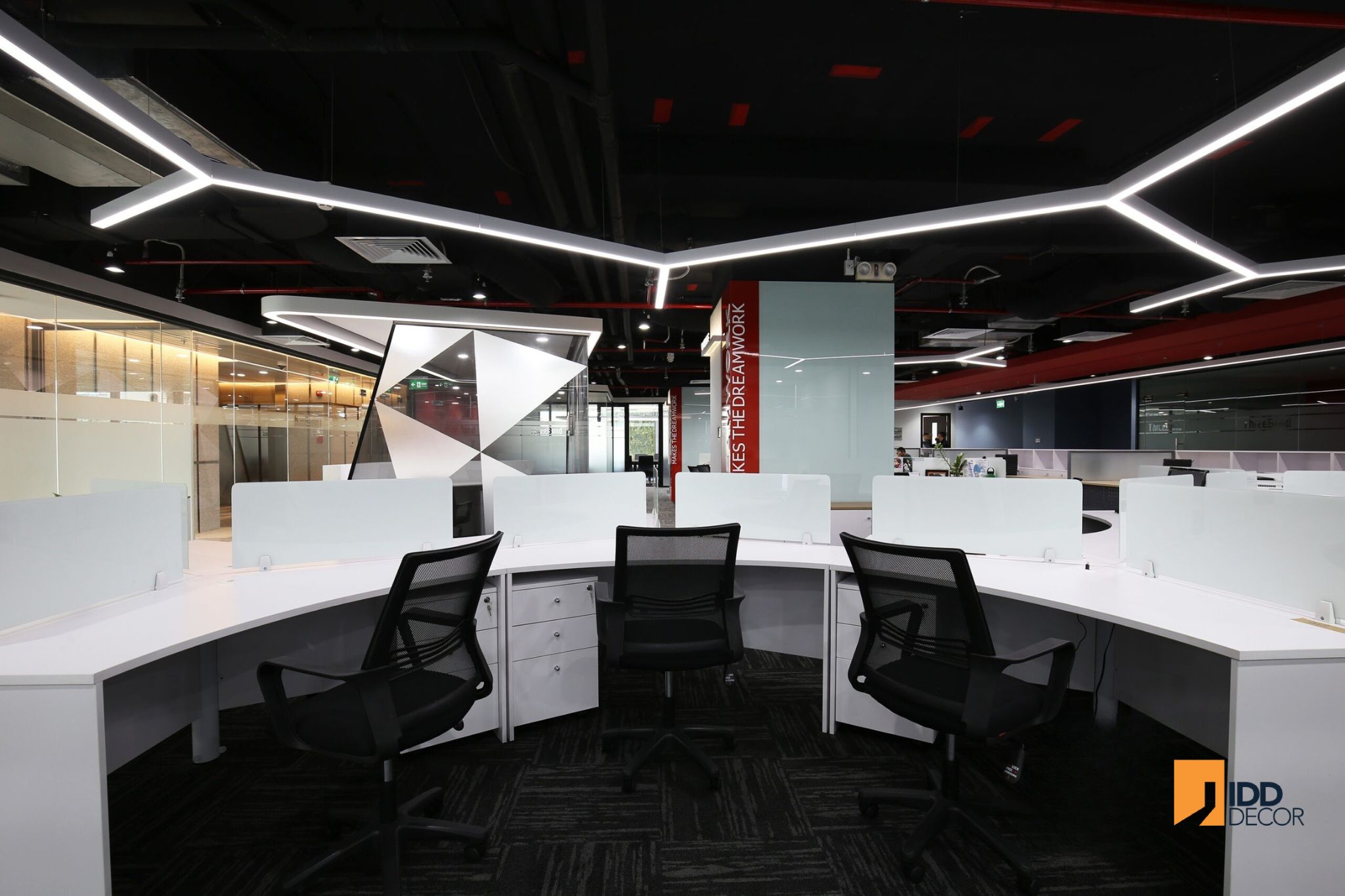 Thiết kế nội thất văn phòng Threebond - khu vực làm việc (ThreeBond interior design - A Focused and Flexible Workspace)