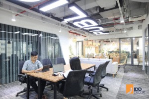 Thiết kế nội thất văn phòng Publicis khu vực phòng thảo luận mở (Publicis Office Interior Design - Open Discussion Area)