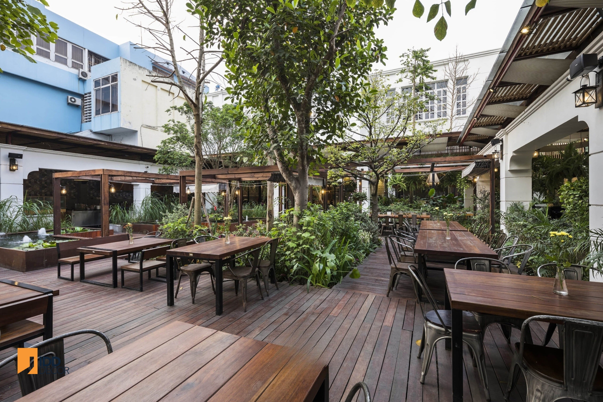 Thiết kế nội thất nhà hàng Ngon Garden - khu vực sân vườn (Ngon Garden Restaurant Interior Design - Garden / Outdoor Space – Oriental Welcome)