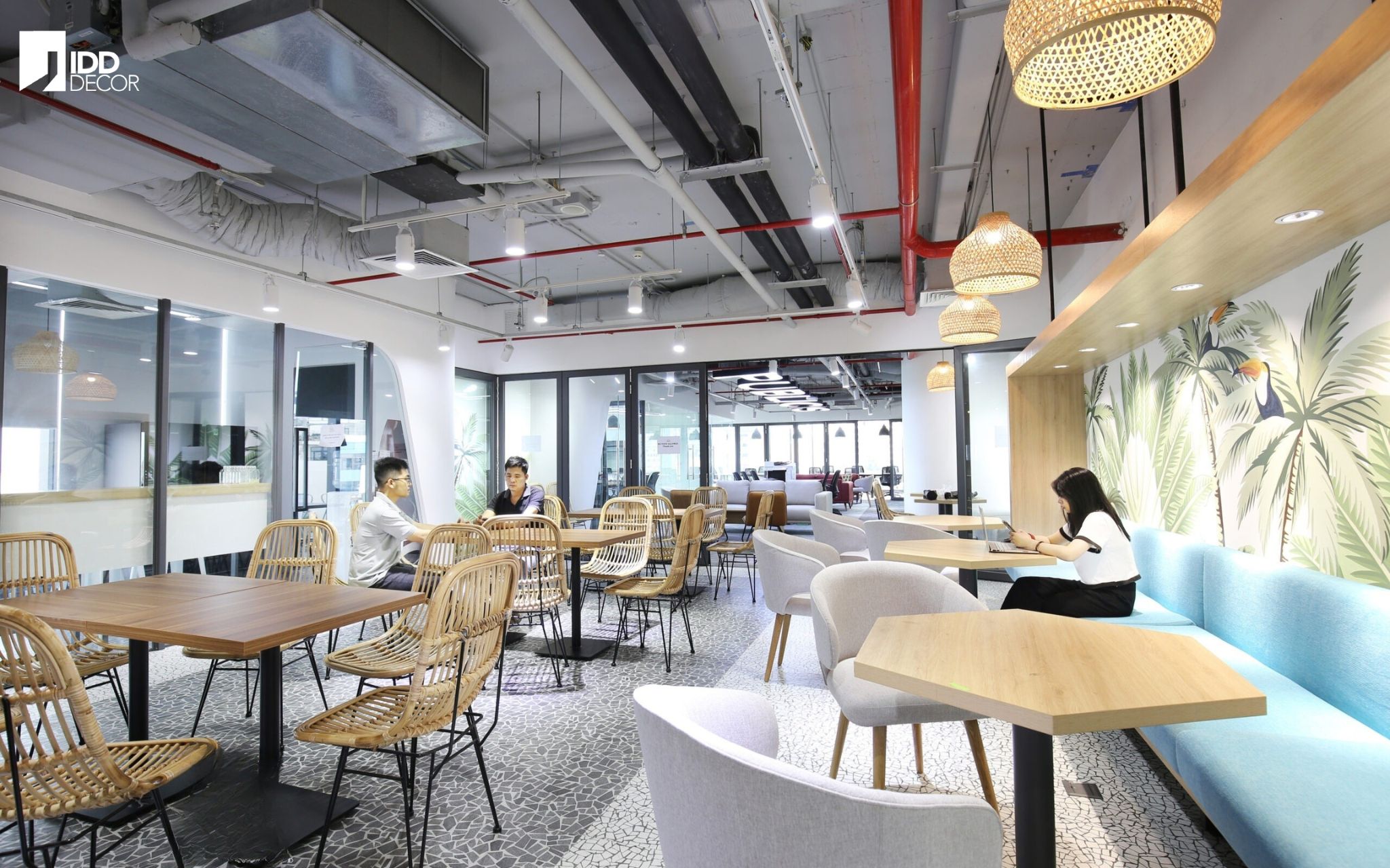 Thiết kế nội thất văn phòng khu vực họp thảo luận và pantry của Publicis Groupe Vietnam (Publicis Office Interior Design - Pantry Area)