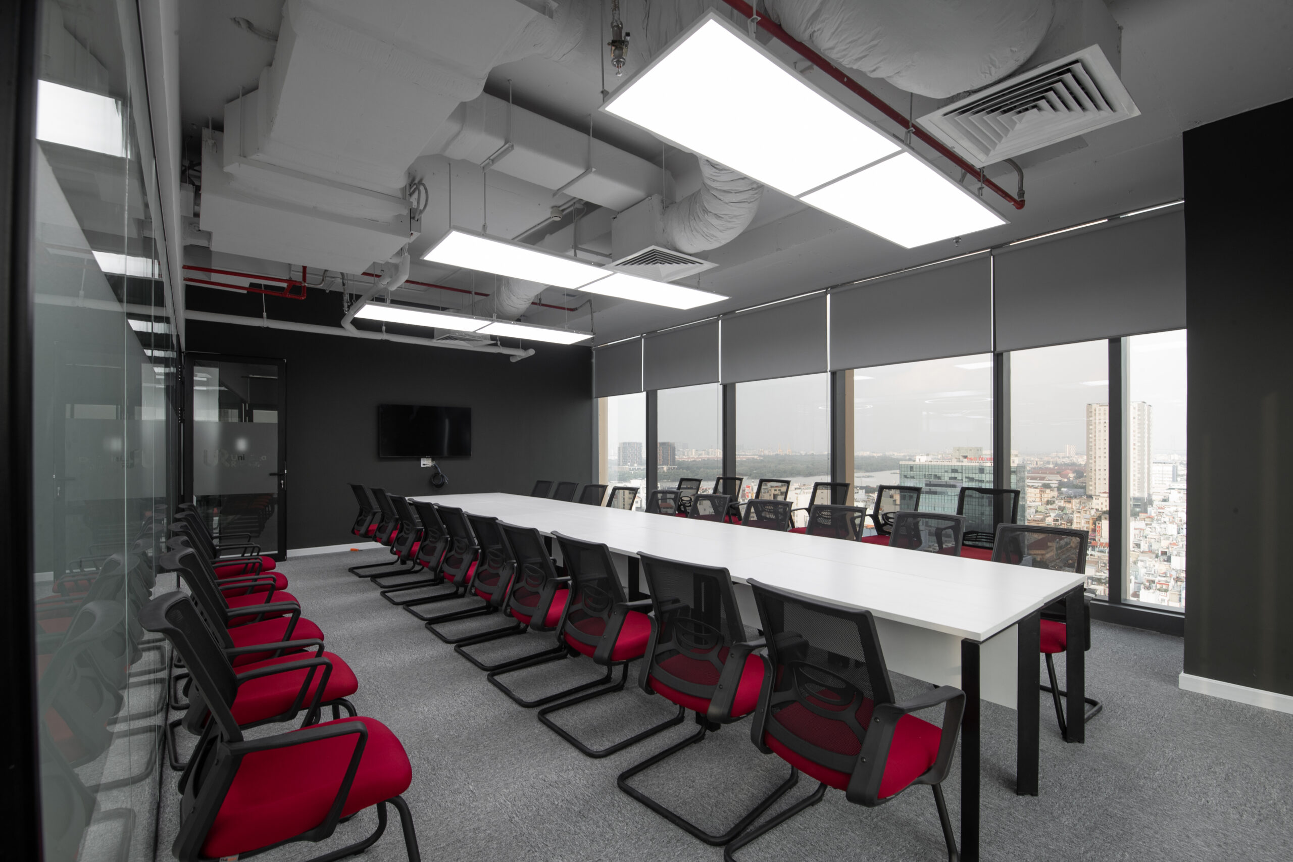Thiết kế nội thất văn phòng URC Việt Nam - Phòng họp lớn (URC Vietnam Large Meeting Room Interior Design)
